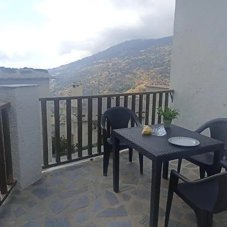 Apartamento La Casita Del Castano En *